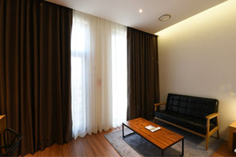 Hotel Schweizer Dorf Cheonan Exterior photo